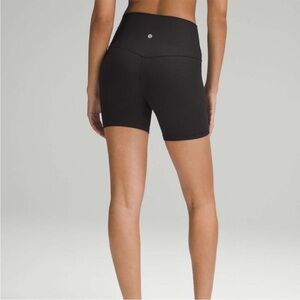 lululemon athletica Women's Black Bike Shorts Size 4